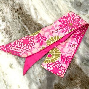 Women’s Coach headscarf